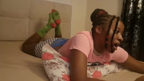 nina online show from 10-12-25, 08:30