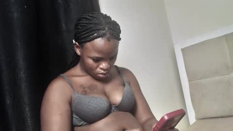 nina online show from 10-31-25, 11:28