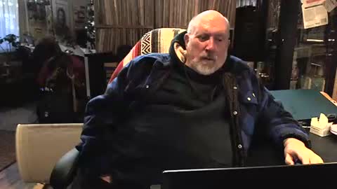 Grizz Lee Bear online show from 12-10-24, 03:12