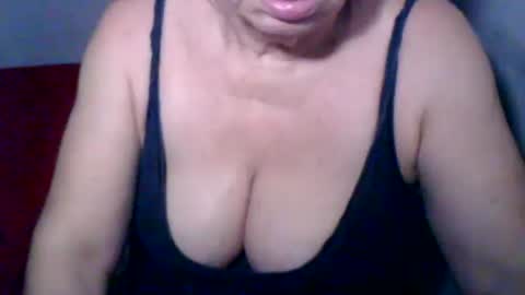 AnneSofia online show from 12-31-24, 02:29