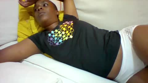 DOVY ACHIENG online show from 01-14-25, 11:42