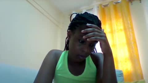 DOVY ACHIENG online show from 01-30-25, 10:40