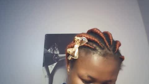 queenivy online show from 12-20-25, 07:48