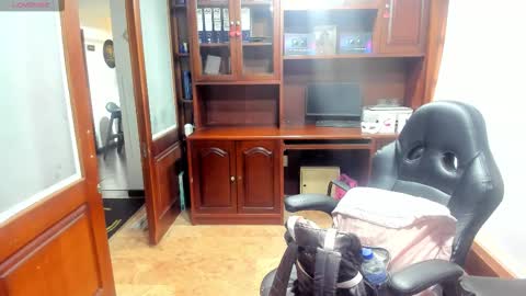 R A C H E L online show from 11-08-25, 11:43