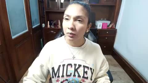 R A C H E L online show from 01-11-26, 12:10