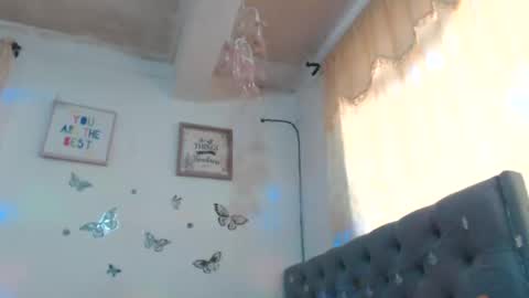 Venus Independent Model online show from 01-28-25, 05:03