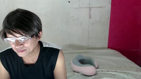 Snapshot of sexyseductionxx chatting on 02-06-25, 12:37 carl online show from 02-06-25, 12:37