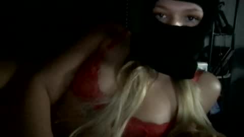 Snapshot of sexyserenaaaa chatting on 12-03-25, 04:42 serena online show from 12-03-25, 04:42