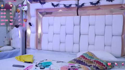 Kendall online show from 10-13-25, 12:27