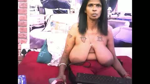 sexyva4u2luv online show from 11-25-25, 07:25