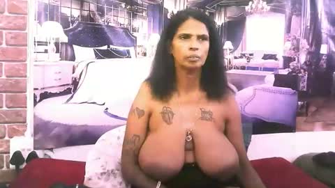 sexyva4u2luv online show from 11-28-25, 08:00