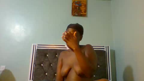 VIVIAN online show from 01-14-25, 06:24