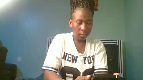 VIVIAN online show from 12-15-25, 09:57