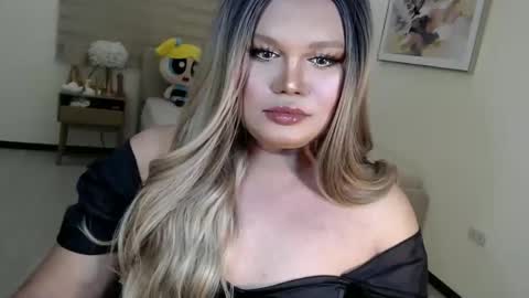 Snapshot of sexywhisperer393575 chatting on 01-07-26, 11:12 Jeandry online show from 01-07-26, 11:12