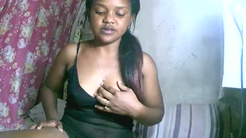 sexywoman1230760 online show from 12-17-25, 05:30