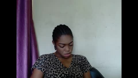 Snapshot of sexyxmilfx chatting on 09-14-25, 01:10 sexyxmilfx online show from 09-14-25, 01:10