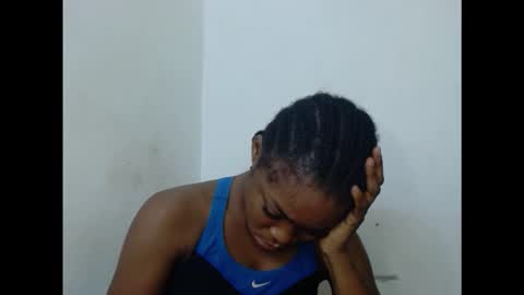 Snapshot of sexyxmilfx chatting on 02-25-26, 10:08 sexyxmilfx online show from 02-25-26, 10:08