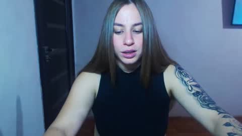 Snapshot of sexyyuliia777 chatting on 10-10-25, 07:29 Yuliia online show from 10-10-25, 07:29