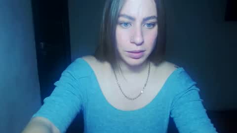 Snapshot of sexyyuliia777 chatting on 10-27-25, 09:24 Yuliia online show from 10-27-25, 09:24