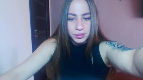Snapshot of sexyyuliia777 chatting on 11-14-25, 08:46 Yuliia online show from 11-14-25, 08:46