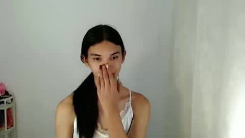 Zendaya online show from 10-19-25, 01:23