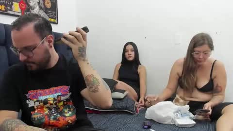 MiaSergio online show from 11-30-25, 01:59