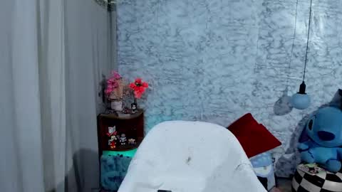 Liz online show from 10-10-25, 01:15