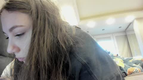 Snapshot of shadow_raffi chatting on 12-21-24, 12:38 shadow_raffi online show from 12-21-24, 12:38