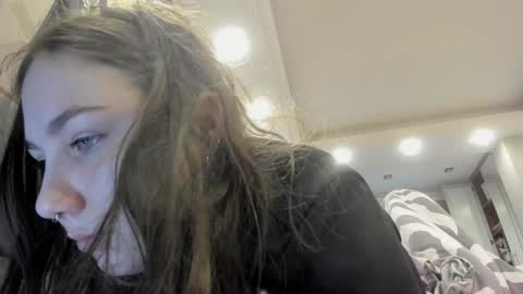 Snapshot of shadow_raffi chatting on 01-25-25, 11:55 shadow_raffi online show from 01-25-25, 11:55