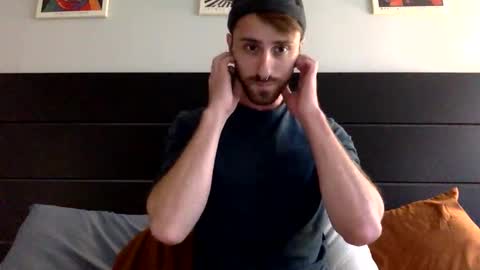 Snapshot of shaggibrah chatting on 10-16-25, 07:37 shaggibrah online show from 10-16-25, 07:37