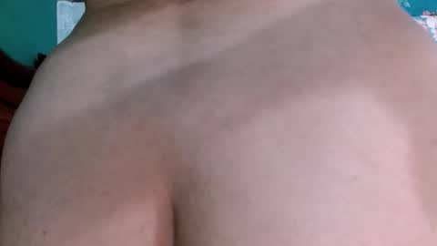 Snapshot of shairacrazy726 chatting on 10-18-25, 09:26 Shaira online show from 10-18-25, 09:26