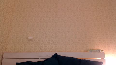 Mila online show from 02-05-25, 08:21