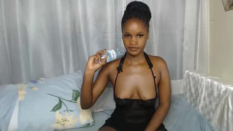 shaky xxx online show from 10-13-25, 01:11