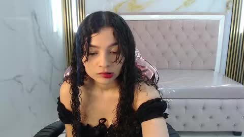 Shalon  online show from 12-19-24, 01:07