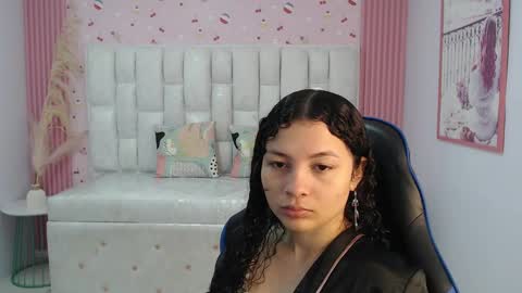 Shalon  online show from 10-06-25, 01:08