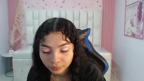 Snapshot of shalon_diaz_sub chatting on 10-08-25, 01:42 Shalon online show from 10-08-25, 01:42