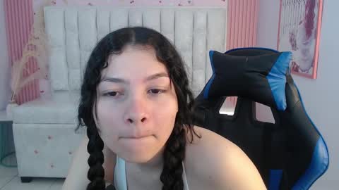 Snapshot of shalon_diaz_sub chatting on 10-14-25, 01:34 Shalon online show from 10-14-25, 01:34