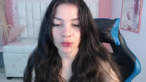 Snapshot of shalon_diaz_sub chatting on 11-14-25, 01:21 Shalon online show from 11-14-25, 01:21