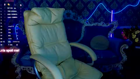 Lessi online show from 12-05-25, 07:06