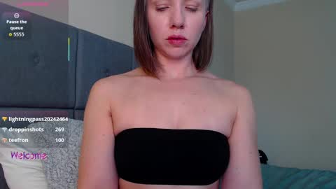 Shalynn online show from 09-25-25, 06:22