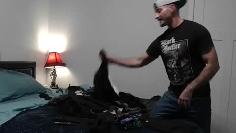 shameus69 online show from 12-22-25, 04:53