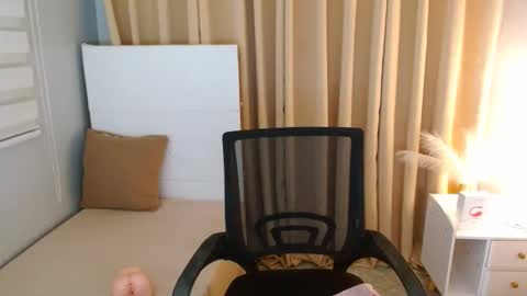 Snapshot of shanaiamiraclets chatting on 02-09-25, 10:09 miraclets online show from 02-09-25, 10:09