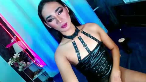 MISS SHANE online show from 12-15-24, 04:59