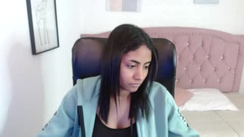 Snapshot of shaneelle chatting on 10-29-25, 03:09 shanelle online show from 10-29-25, 03:09