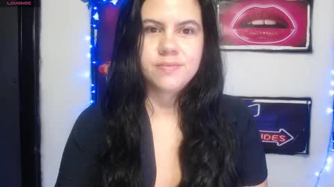 Snapshot of shanellmoore chatting on 02-11-25, 09:20 Shanell Moore online show from 02-11-25, 09:20