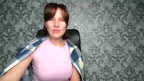 Snapshot of shannen_sweet chatting on 11-24-25, 06:02 Shannen online show from 11-24-25, 06:02