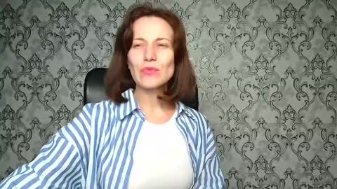 Snapshot of shannen_sweet chatting on 11-27-25, 06:10 Shannen online show from 11-27-25, 06:10