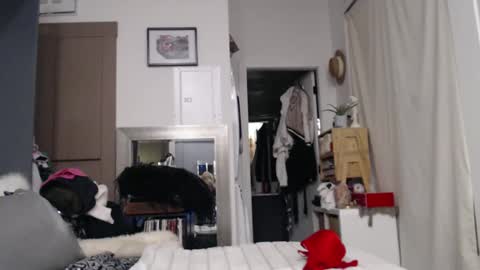 Shannon07 online show from 01-18-25, 03:53