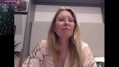 Shannon07 online show from 11-10-25, 01:37