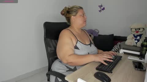 SHANNONBBW online show from 12-17-24, 10:22